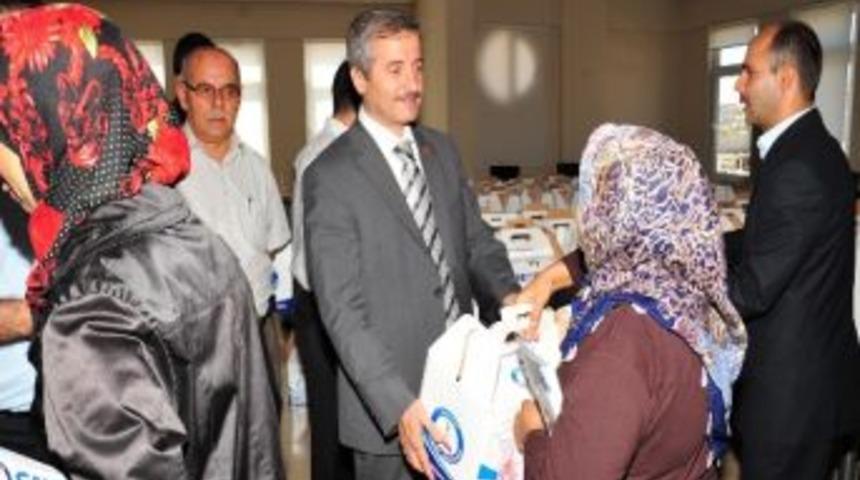 Şahinbey Belediyesi Ramazan &Ouml;ncesi 2 Bin Aileye Et Yardımı Yapıyor