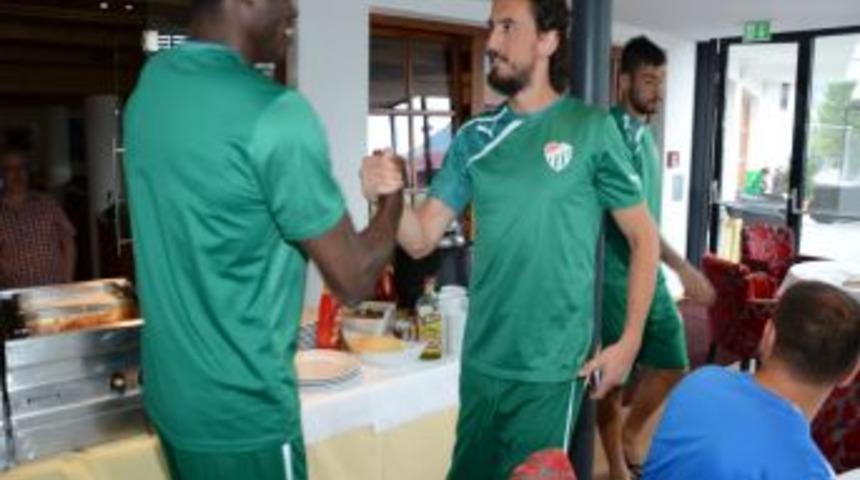 Taiwo, Bursaspor&rsquo;un Avusturya Kampına Katıldı