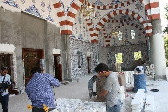 Merkez Camisi İbadete A&ccedil;ılıyor 3