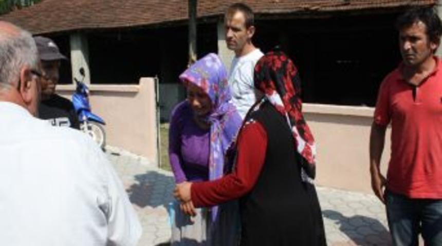 &Ouml;ld&uuml;r&uuml;len Oğlunu Son Kez G&ouml;rmek Isteyen Annenin G&ouml;zyaşları Y&uuml;rekleri Dağladı