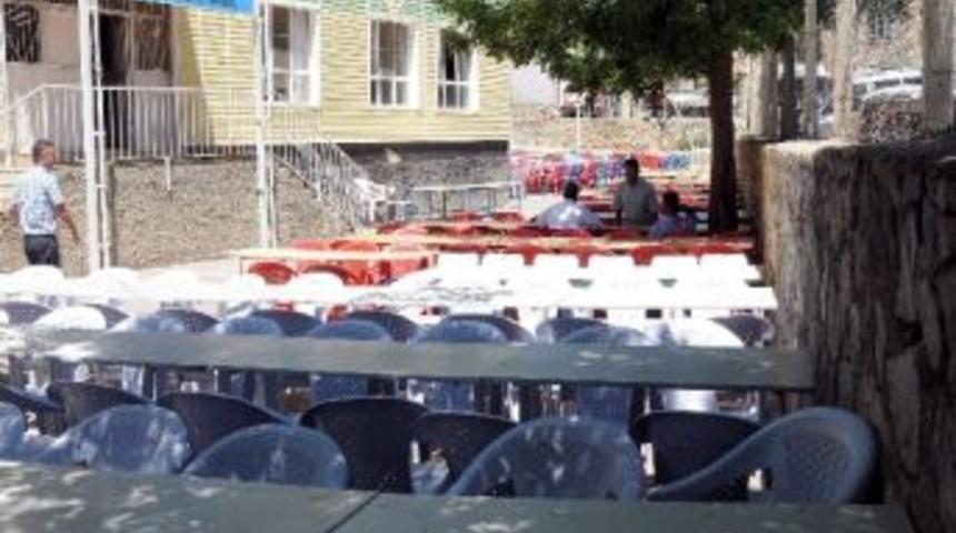 &Ccedil;elikhan İl&ccedil;esinde 900 Kişilik İftar Sofrası