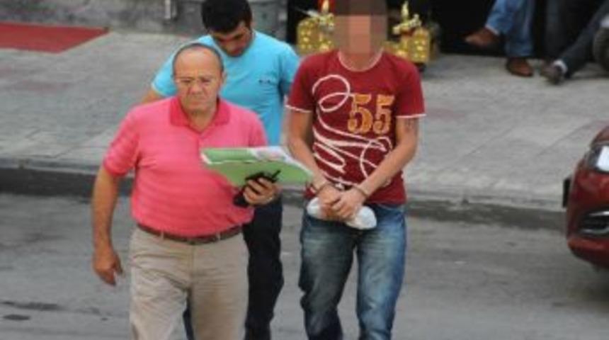 Arkadaşını Bı&ccedil;akla Ağır Yaralayan Şahıs Adliyeye Sevk Edildi