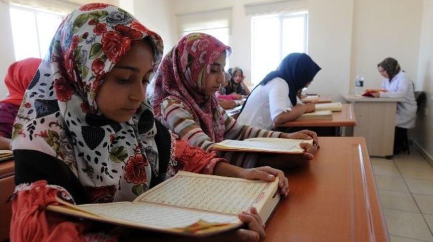 Şehitkamil&rsquo;de Binlerce &Ouml;ğrenci Kuran-ı Kerim &Ouml;ğreniyor
