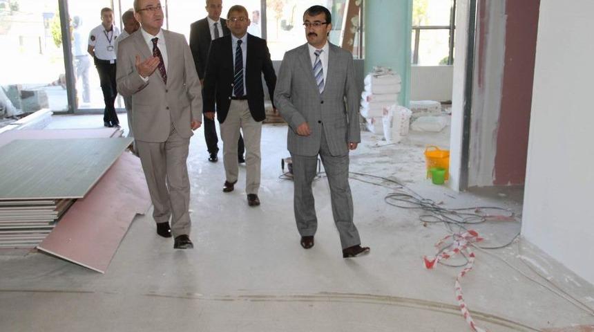 Bozok &Uuml;niversitesi Araştırma Ve Uygulama Hastanesi Acil Servisi A&ccedil;ılışa Hazır