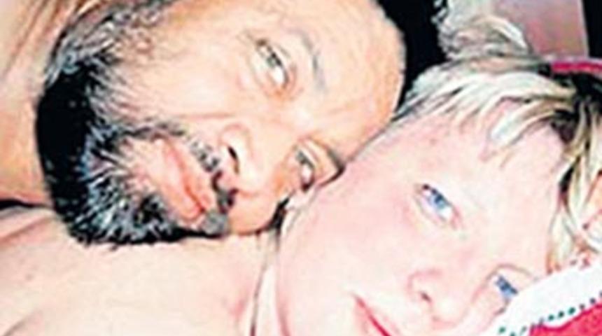 2.4 milyar dolarlık seks kasedi