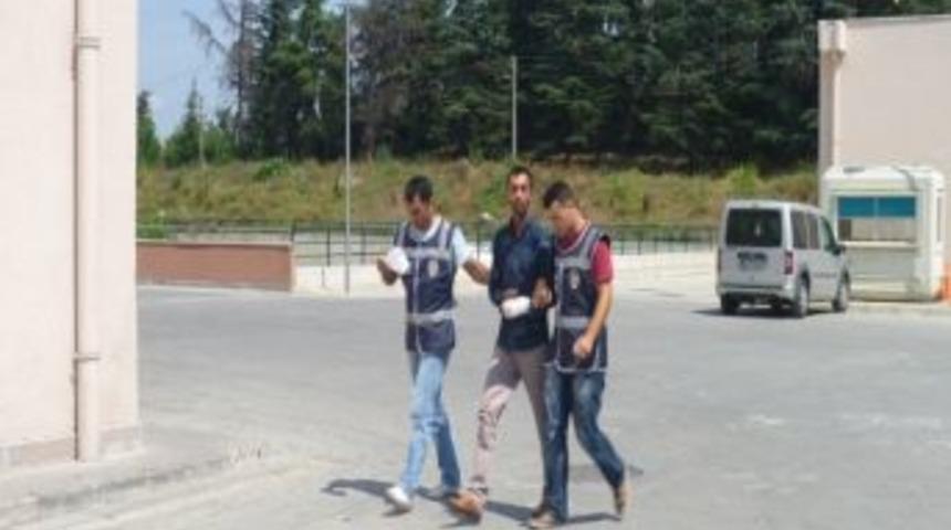 Uyuşturucu Tacirinin Evine Şok Baskın