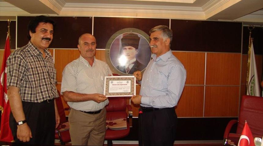 İngilizce Eğitimini Tamamlayan Belediye Personeli Sertifika Aldı