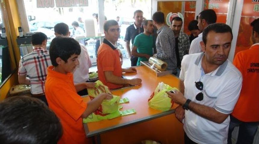 &Ccedil;iğk&ouml;fteye Ramazanda Yoğun Rağbet