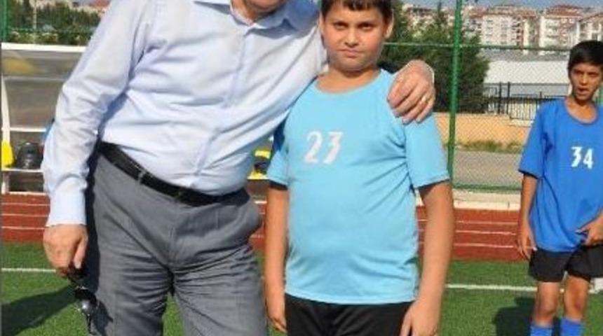 Başkan Dalgı&ccedil;, Minik Futbolcularla Biraraya Geldi