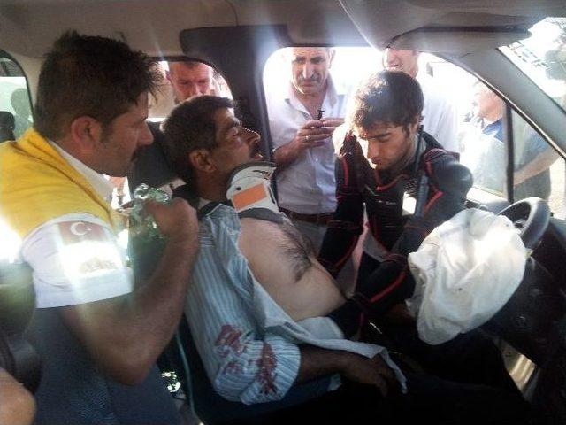 Van da İftar &Ouml;ncesi Trafik Kazası: 6 Yaralı 2