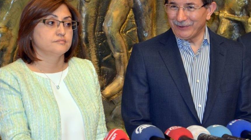 Davutoğlu: Mısır&rsquo;da Tutuklu 4 T&uuml;rk Gazeteciden 2&rsquo;si Serbest Bırakıldı