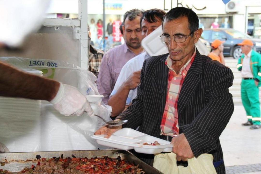 Sivas'ta Buruciye Medresesi'nde Iftar