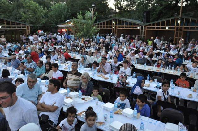 Adıyaman&rsquo;da Kardeşlik Iftarı 3