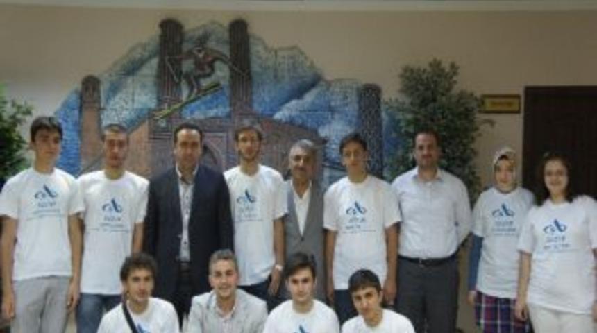 Ergiad Başarılı &Ouml;ğrencileri &Ouml;d&uuml;llendirdi