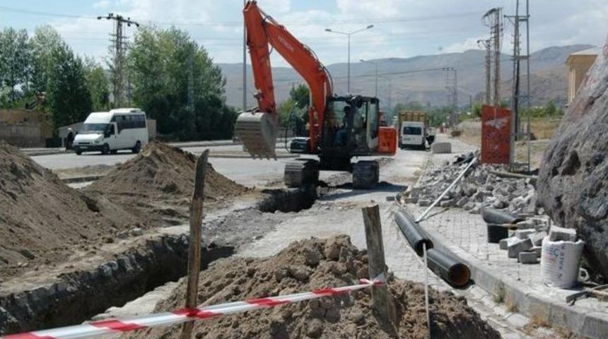 Adilcevaz Kanalizasyon Şebekesi Değişiyor