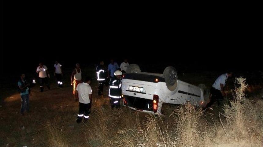 Polisin &lsquo;dur&rsquo; İhtarına Uymayan Şahıs, Otomobiliyle Takla Attı