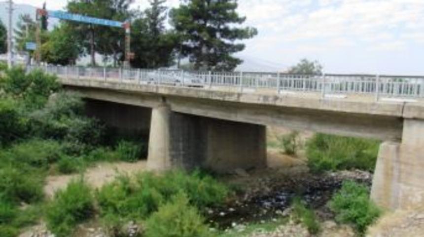 Sıcaklar, Tasavra &Ccedil;ayı&rsquo;nı Da Kuruttu...