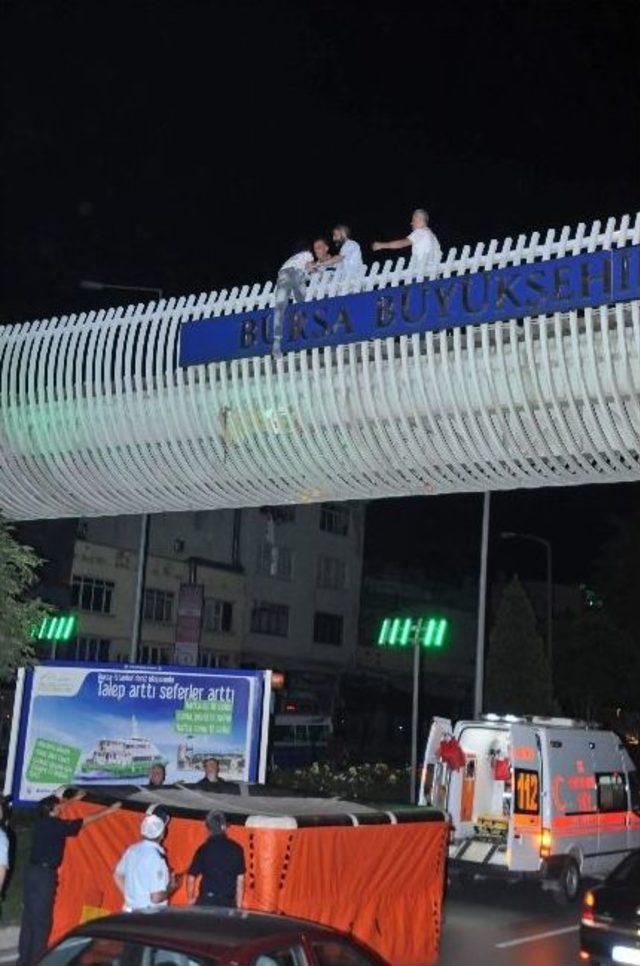 İntihara kalkışan genci polis son anda kurtardı