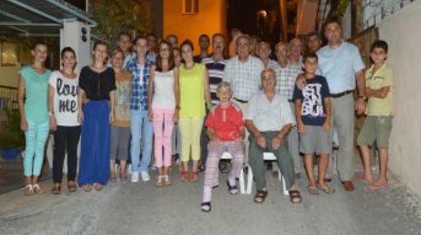 Başkan Kocaoğlu Vatandaşlarla Beraber Iftar Etti