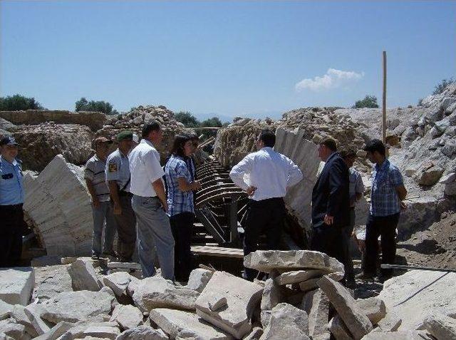 Vali Al, Sultanhisar’da İncelemelerde Bulundu 1