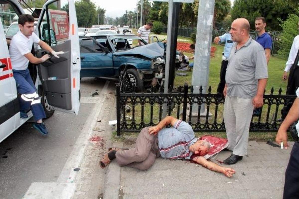 Samsun&rsquo;da Trafik Kazası: 2 Yaralı