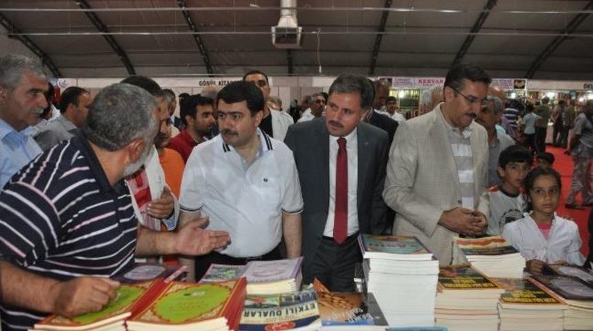 24. Dini Yayınlar Ve Kitap Fuarı A&ccedil;ıldı