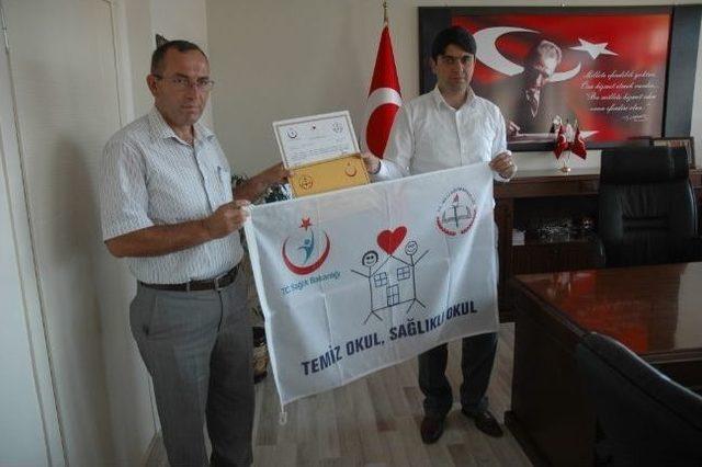 Manisa Selendi de 5 Okula Beyaz Bayrak Verildi... 1