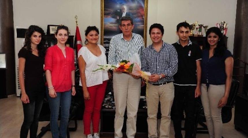 Bal&ccedil;ovalı &Ccedil;ocuklara Tatilde İngilizce...