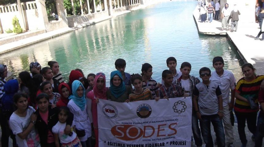 Mardinli 90 &Ouml;ğrenci, Şanlıurfa&rsquo;yı Gezdi