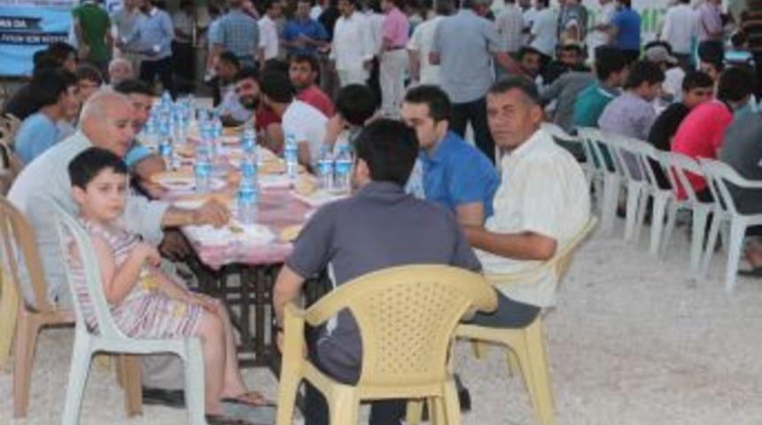 Kızıltepe Kaymakamlığı Iftar &Ccedil;adırından G&uuml;nde Bin Kişi Iftar Yapacak