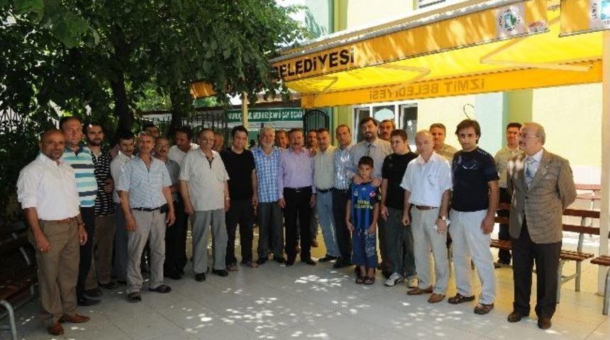 Başkan Doğan Kuru&ccedil;eşme Esnafını Ziyaret Etti