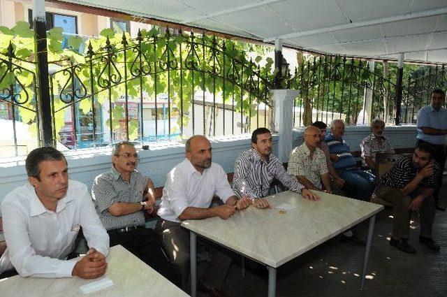 Başkan Doğan Kuru&ccedil;eşme Esnafını Ziyaret Etti 1