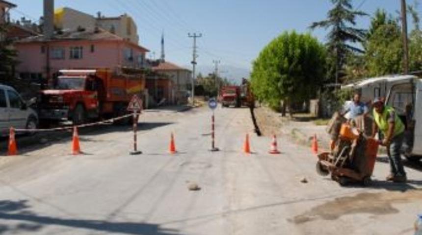 Bolvadin&rsquo;de Doğalgaz Hattı D&ouml;şeme &Ccedil;alışmaları