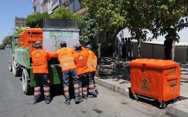 Şehitkamil&rsquo;de Konteynır Yenileme &Ccedil;alışmaları Devam Ediyor 3