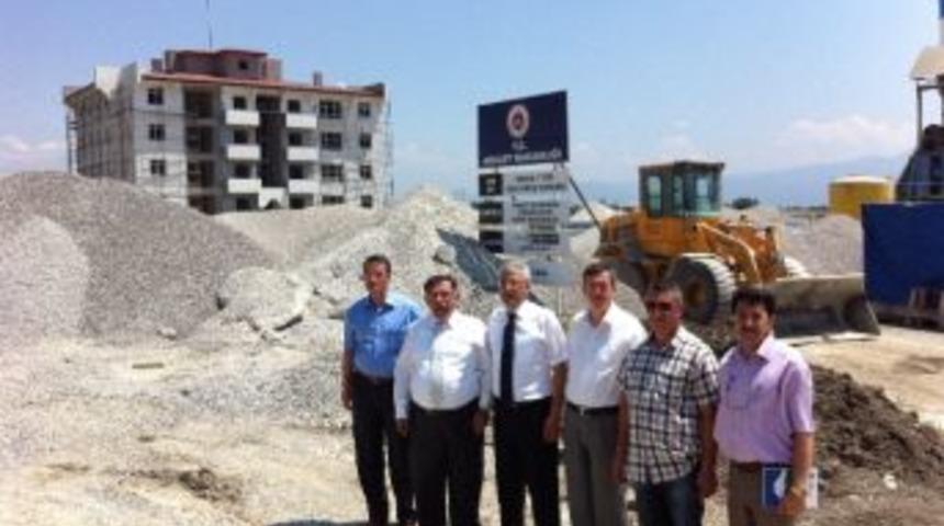 Vali Yılmaz Cezaevi İnşaatını İnceledi