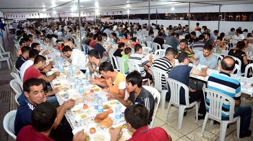 B&uuml;y&uuml;kşehir Ve Kimse Yok Mu &Ccedil;adırında Ilk Iftar