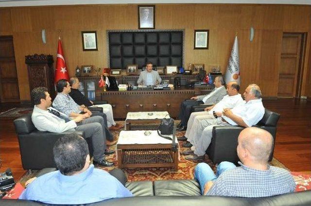 Gazeteciler Başkan Poyraz&rsquo;ı Ziyaret Etti 3