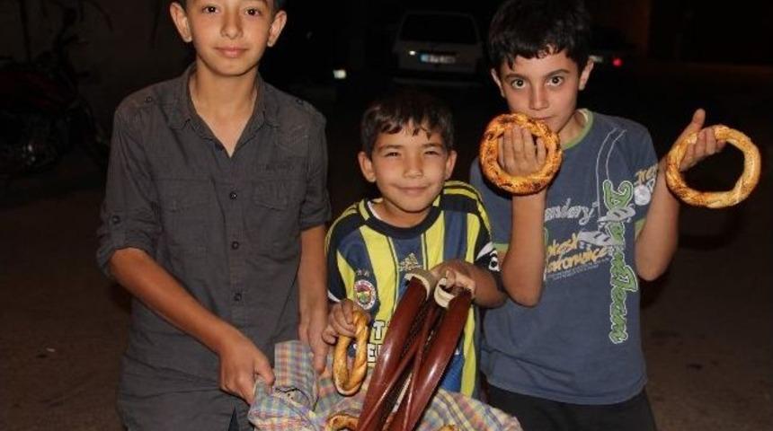 Ramazan&rsquo;ın 'simit&ccedil;i &Ccedil;ocukları'