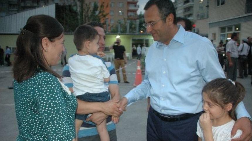 Denizli'de Beş Bin Kişiye İftar Yemeği