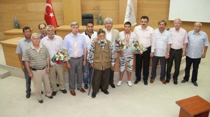 652. Kırkpınar Yağlı G&uuml;reşlerinde Akhisarlı Başarılı G&uuml;reş&ccedil;i Takdir Topladı