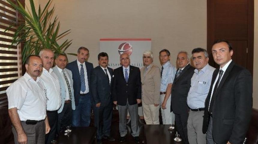 Esnaf Ve Sanatkarlar Odaları Birliği&rsquo;nden Vali G&uuml;ng&ouml;r Azim Tuna&rsquo;ya Ziyaret