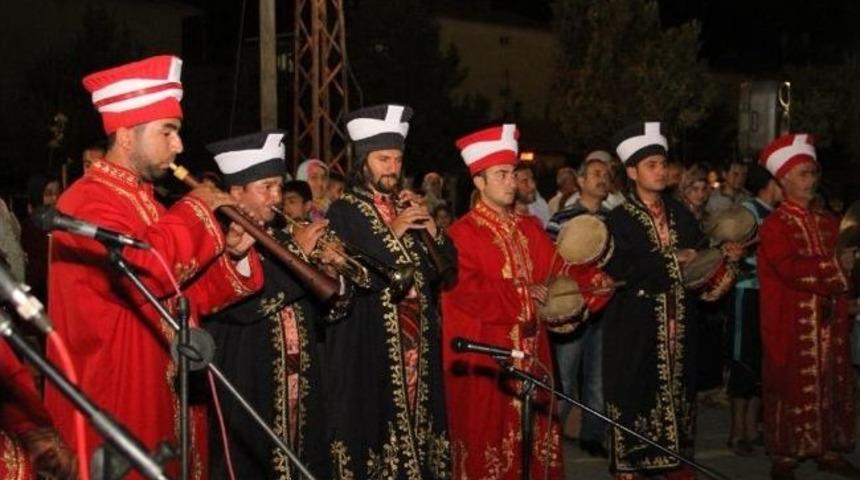 Her Akşam Bir Mahallede Ramazan Eğlencesi