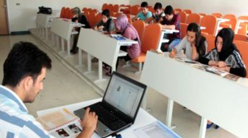 Mardinli 400 &Ouml;ğrenci Hem İngilizce &Ouml;ğrendi Hem Tatil Yaptı