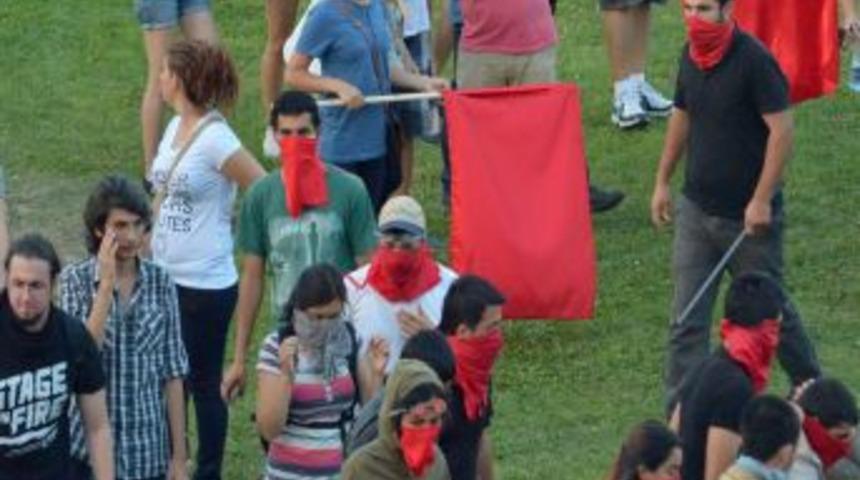 İstanbul'da Başına Gaz Kaps&uuml;l&uuml; Isabet Eden Liseli İzmir'de G&ouml;zaltına Alınmış