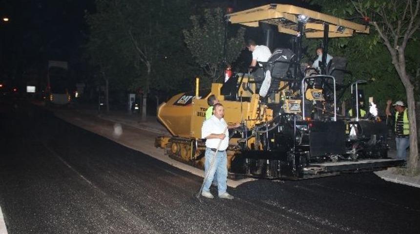 Asfalt &Ccedil;alışması Geceye Alındı