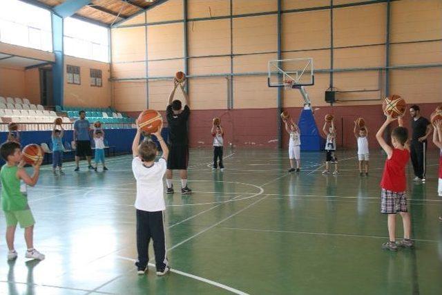 Basketbol Kursları Tam Gaz