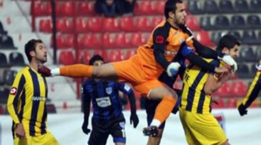 &Ouml;mer Kahveci 1 Yıl Daha Bucaspor&rsquo;da