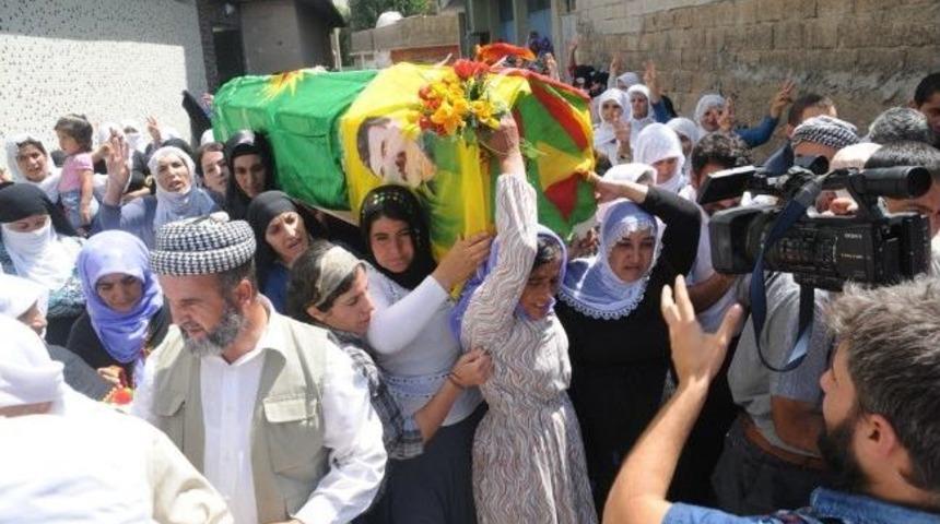 Pkk'lı Kadının Cenazesi Cizre&rsquo;de Defnedildi