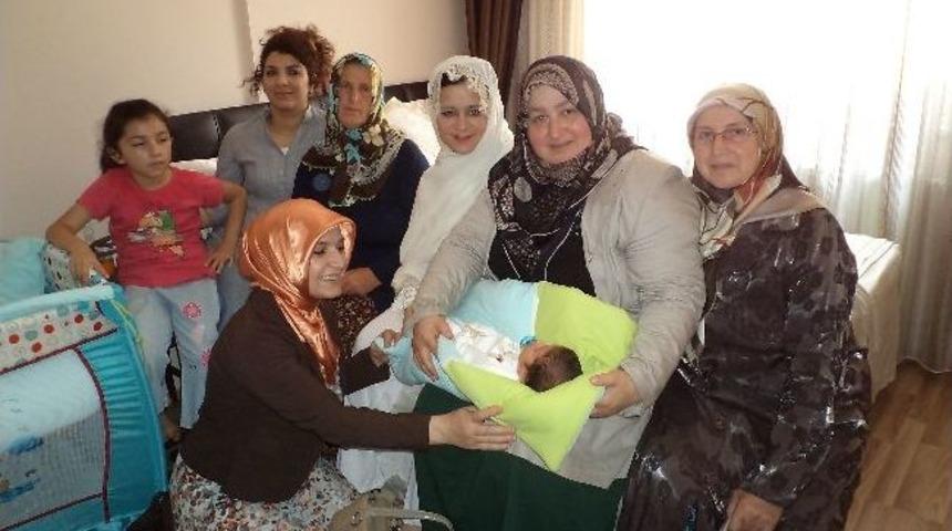 Yenidoğan Bebekleri Ziyaret Ettiler