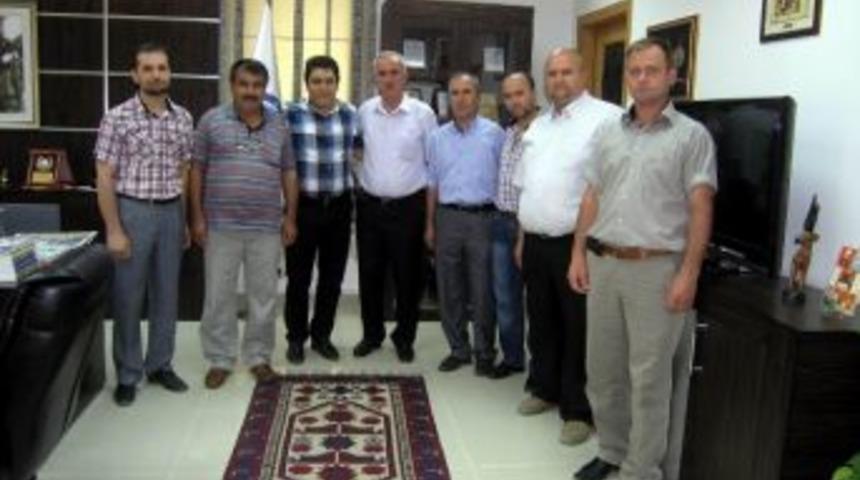 Sanayi Sitesi Yapı Kooperatifi Y&ouml;netimi Başkan Yakar'ı Ziyaret Etti